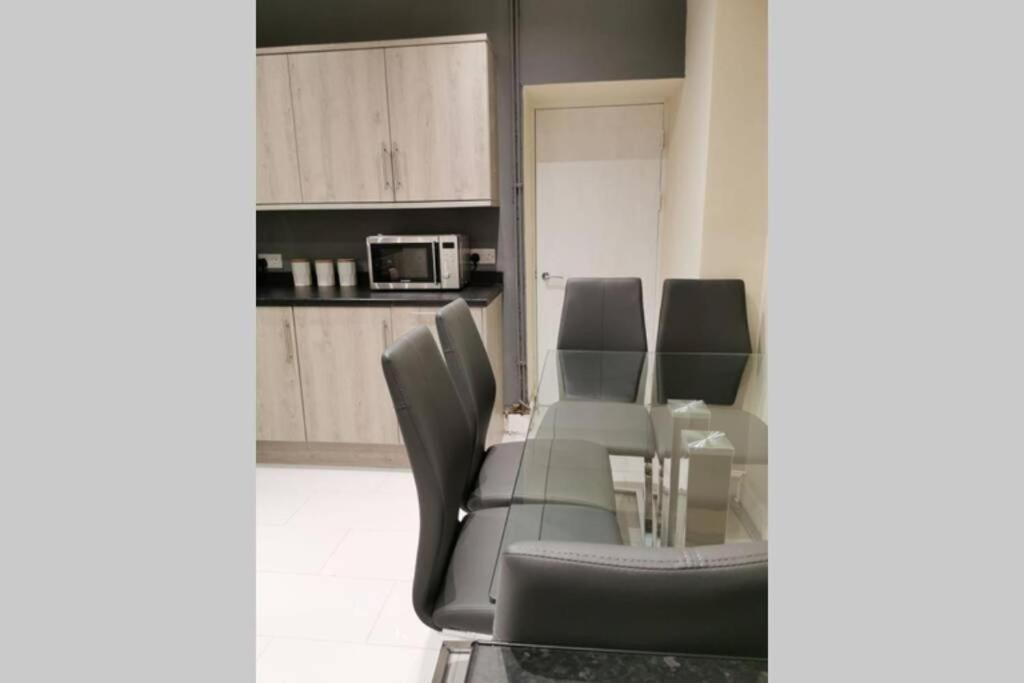 The Super Victoria Villa Swansea Ngoại thất bức ảnh