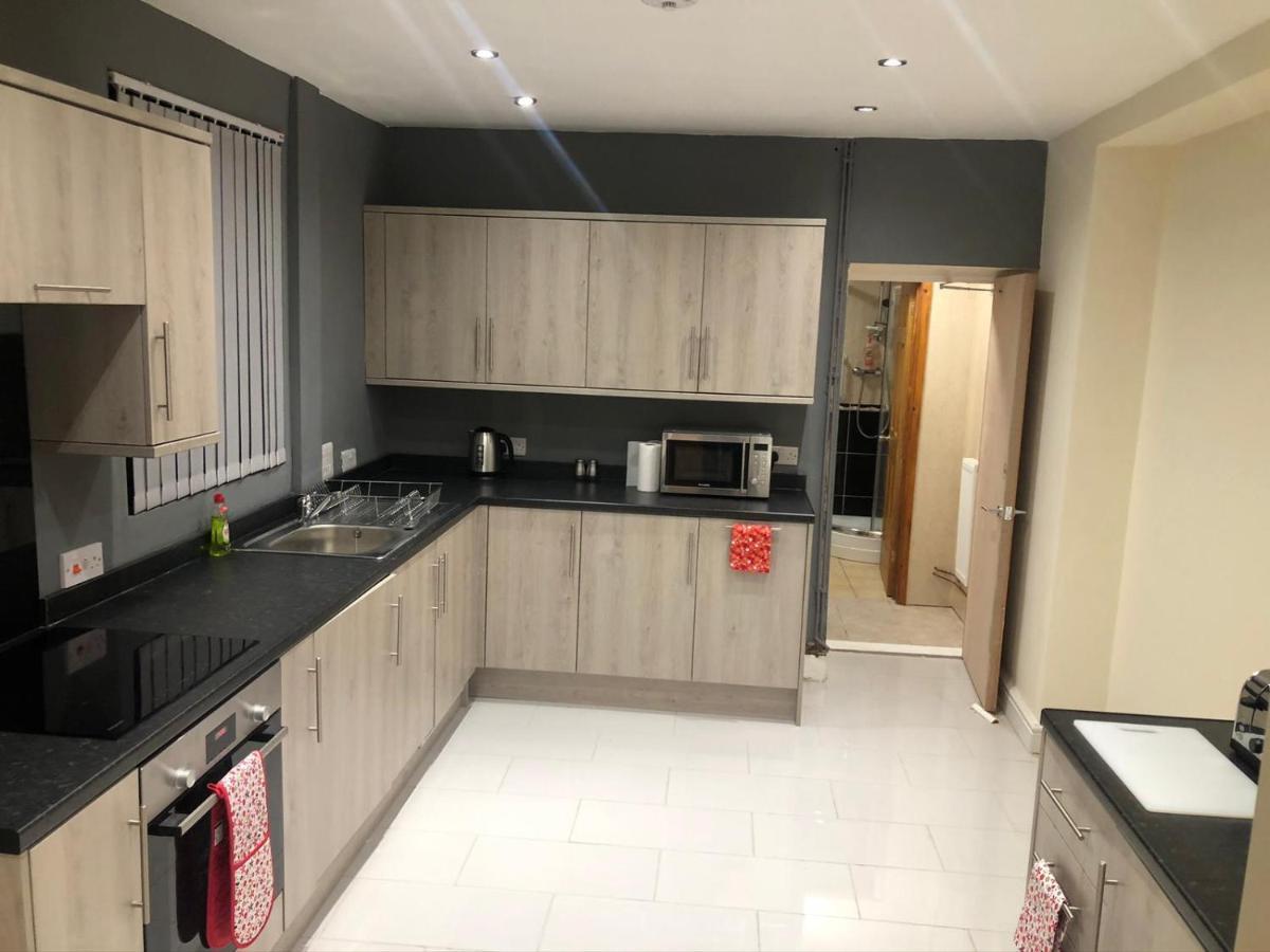 The Super Victoria Villa Swansea Ngoại thất bức ảnh